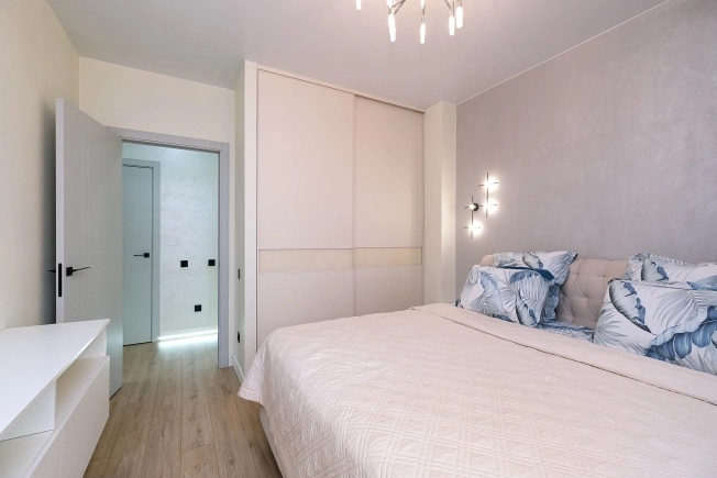 Купить трехкомнатную квартиру в Новосибирской области. Вариант № 8461812, 12, площадь -  квм, цена 15990000 рублей