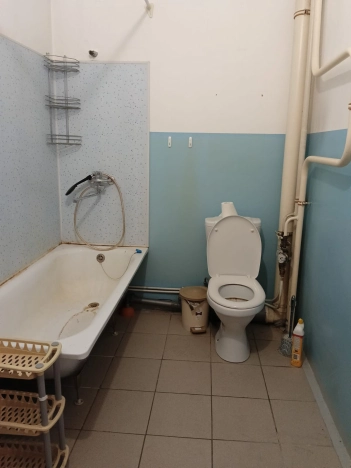 Купить двухкомнатную квартиру на улице Александра Радищева в Бийске. Вариант № 18639, 8, площадь -  квм, цена 4390000 рублей