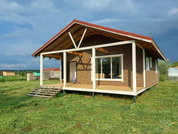 Купить дом на улице Набережная в Тюменской области. Вариант № 54746, 0, площадь -  квм, цена 4900000 рублей