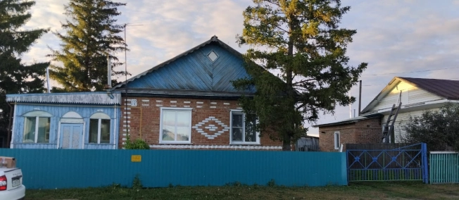 Купить дом в Омской области. Вариант № 5437460, 0, площадь -  квм, цена 2500000 рублей