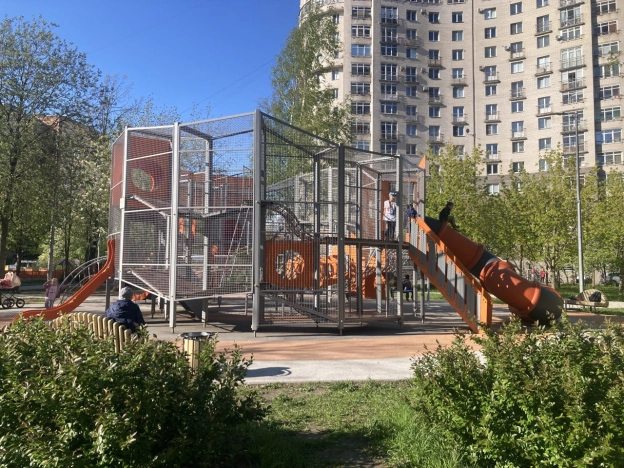 Купить четырехкомнатную квартиру у метро Гражданский проспект в Санкт-Петербурге. Вариант № 38345, 35, площадь -  квм, цена 14500000 рублей