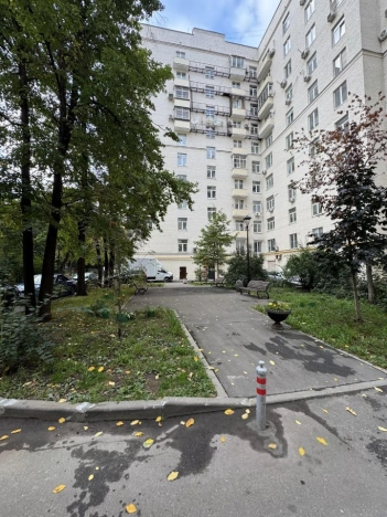 Купить квартиру в Москве. Вариант № 8431412, 20, площадь -  квм, цена 21000000 рублей