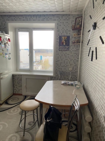 Купить трехкомнатную квартиру в Кузнецке. Вариант № 2898005, 4, площадь -  квм, цена 4800000 рублей