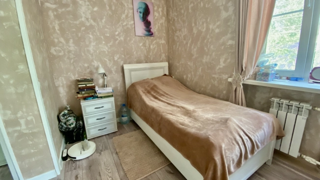 Купить двухкомнатную квартиру на вторичке на улице Молодогвардейская в Пензе. Вариант № 51986, 4, площадь -  квм, цена 2390000 рублей