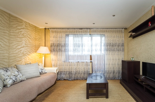 Купить квартиру в Тобольске. Вариант № 2179076, 1, площадь -  квм, цена 4500000 рублей