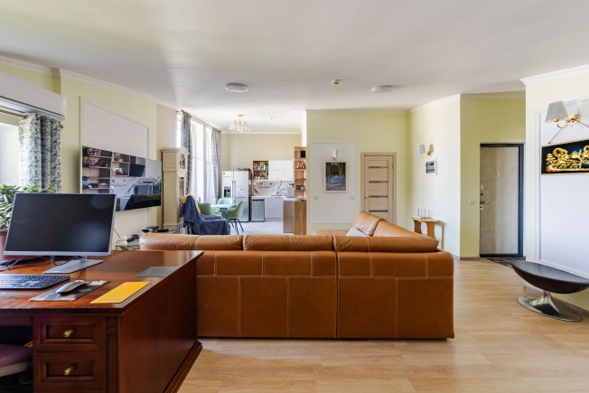 Купить однокомнатную квартиру на вторичке на улице Коробицына в Санкт-Петербурге. Вариант № 262983, 0, площадь -  квм, цена 19500000 рублей