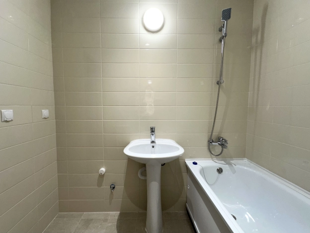 Купить квартиру в Москве. Вариант № 9693915, 1, площадь -  квм, цена 20200000 рублей