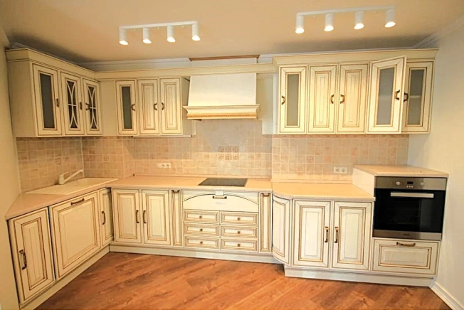 Купить трехкомнатную квартиру у метро Минская в Москве. Вариант № 21591, 15, площадь -  квм, цена 199500000 рублей