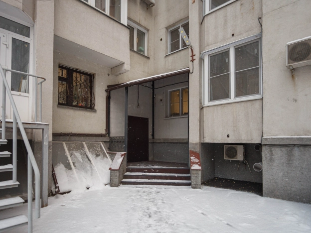 Купить трехкомнатную квартиру в Новосибирске. Вариант № 8141737, 29, площадь -  квм, цена 16300000 рублей