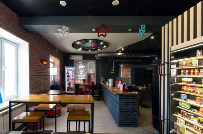 Купить коммерческую недвижимость в Тобольске. Вариант № 7020, 19, площадь -  квм, цена 90000000 рублей