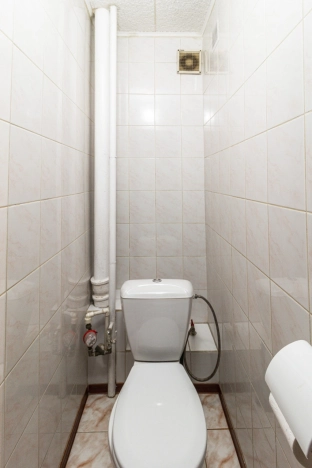 Купить однокомнатную квартиру в Омске. Вариант № 1730019, 9, площадь -  квм, цена 5000000 рублей