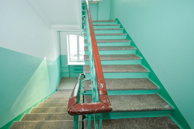 Купить трехкомнатную квартиру в Новосибирской области. Вариант № 8351110, 32, площадь -  квм, цена 19990000 рублей