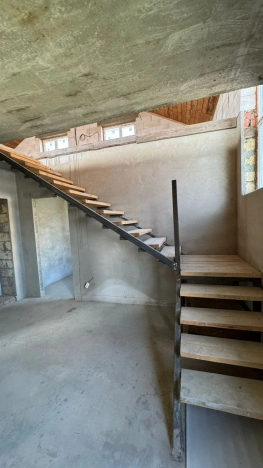 Купить дом в Элисте. Вариант № 7269275, 8, площадь -  квм, цена 12800000 рублей