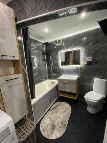 Купить трехкомнатную квартиру в Амурской области. Вариант № 48540, 4, площадь -  квм, цена 7700000 рублей