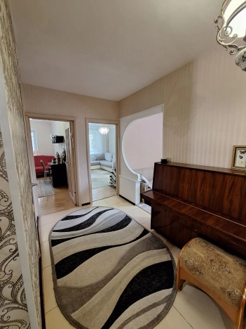 Купить квартиру в Тобольске. Вариант № 3402811, 12, площадь -  квм, цена 4500000 рублей