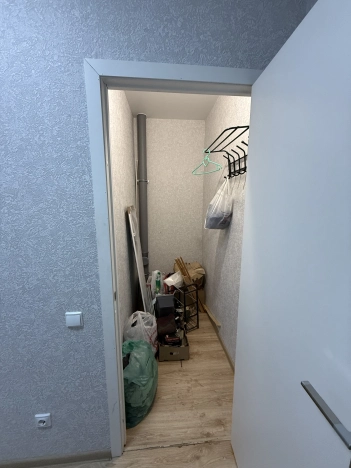 Купить двухкомнатную квартиру на вторичке в Микрорайоне Будённого, Старый Оскол в Старом Осколе. Вариант № 10533243, 21, площадь -  квм, цена 7200000 рублей