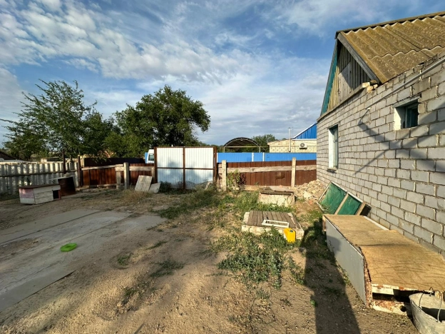 Купить дом на улице Парковая в Элисте. Вариант № 9013, 7, площадь -  квм, цена 3050000 рублей