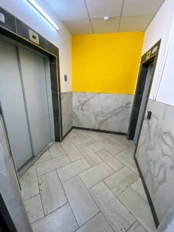 Купить трехкомнатную квартиру в Ростовской области. Вариант № 9702330, 12, площадь -  квм, цена 8000000 рублей