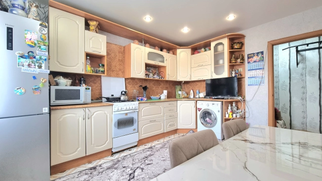 Купить многокомнатную квартиру в Архангельской области. Вариант № 6979755, 3, площадь -  квм, цена 4850000 рублей