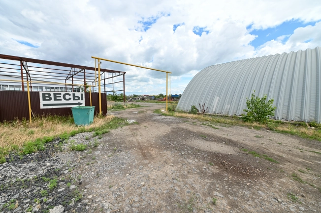 Снять коммерческую недвижимость в Таганроге. Вариант № 59872, 3, площадь -  квм, цена 350000 рублей