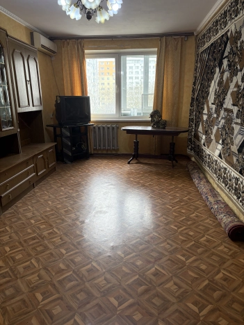 Купить трехкомнатную квартиру в Керчи. Вариант № 36262, 4, площадь - квм, цена 7200000 рублей