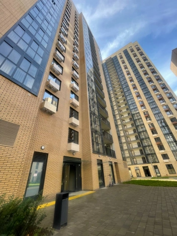 Купить квартиру в Москве. Вариант № 9893627, 11, площадь -  квм, цена 23450000 рублей