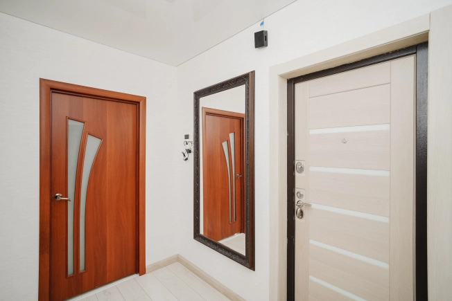 Купить четырехкомнатную квартиру в Омске. Вариант № 7800016, 27, площадь -  квм, цена 10200000 рублей