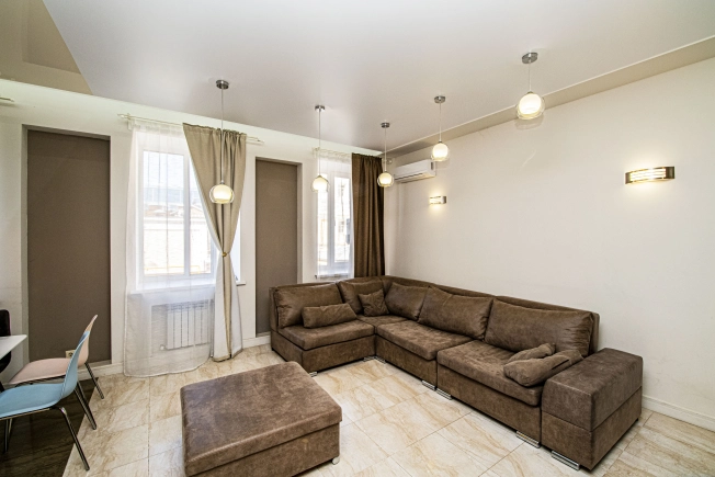 Снять квартиру у метро Парк Культуры в Нижнем Новгороде. Вариант № 10392985, 3, площадь -  квм, цена 140000 рублей