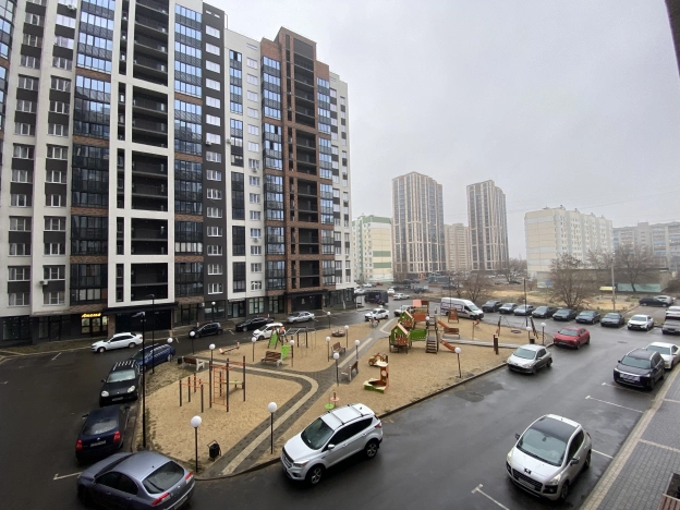 Купить Студию на вторичке в Воронеже. Вариант № 18990, 16, площадь -  квм, цена 2400000 рублей