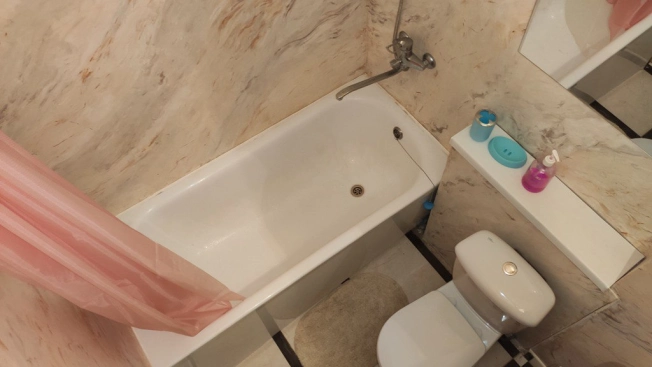 Купить квартиру на улице Богдана Хмельницкого в Новосибирске. Вариант № 22814, 5, площадь -  квм, цена 4410000 рублей