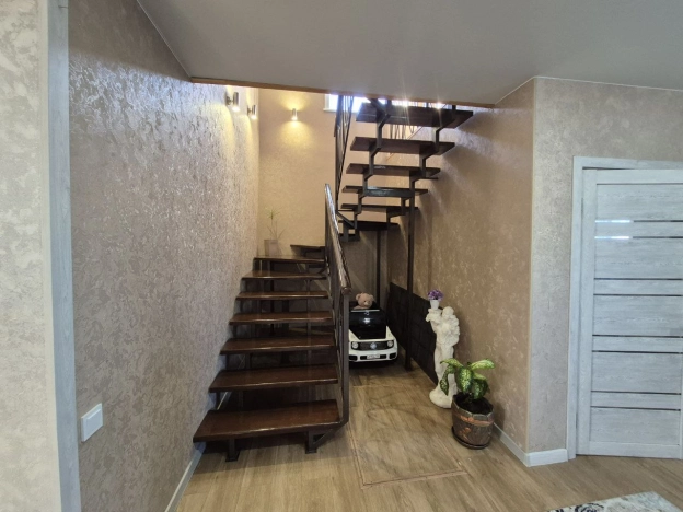 Купить дом в Иркутской области. Вариант № 9139676, 13, площадь -  квм, цена 21250000 рублей