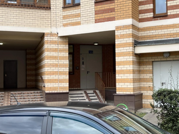 Купить квартиру в Москве. Вариант № 9454897, 13, площадь - квм, цена 12000000 рублей