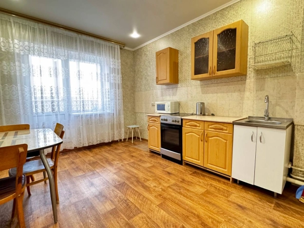 Купить однокомнатную квартиру в Старом Осколе. Вариант № 10356663, 11, площадь -  квм, цена 6165000 рублей