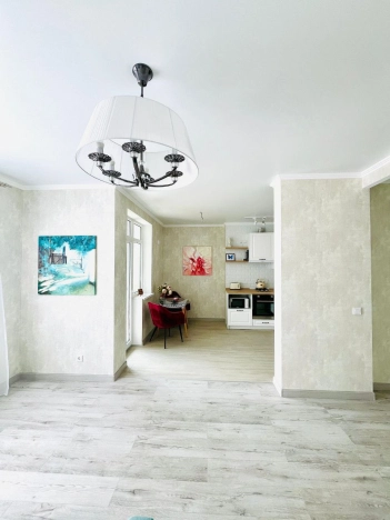 Снять квартиру на улице Олега Кошевого в Калининграде. Вариант № 10319905, 8, площадь -  квм, цена 40000 рублей