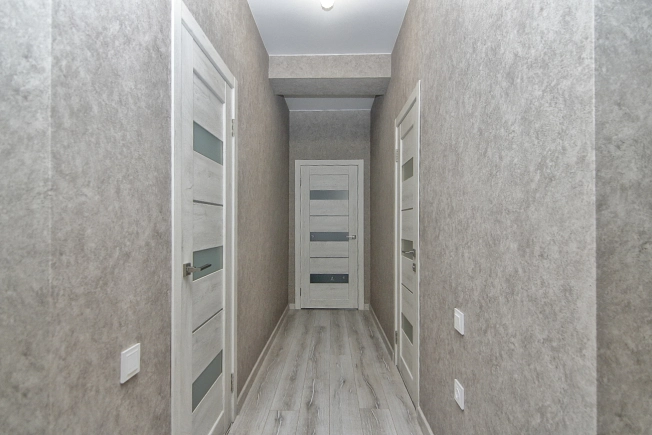 Купить трехкомнатную квартиру в Новосибирской области. Вариант № 10005918, 23, площадь -  квм, цена 12500000 рублей