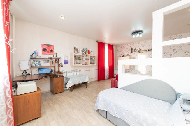 Купить однокомнатную квартиру в Магнитогорске. Вариант № 6138943, 4, площадь - квм, цена 4150000 рублей