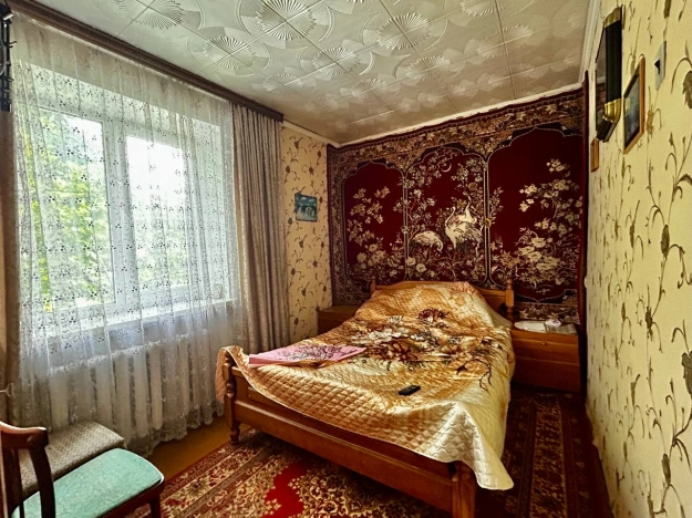 Купить двухкомнатную квартиру на улице Школьная в Калужской области. Вариант № 52129, 3, площадь -  квм, цена 2650000 рублей