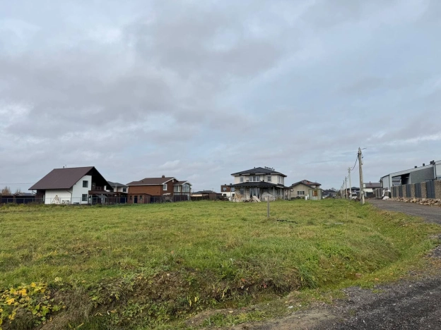 Купить земельный участок в Санкт-Петербурге. Вариант № 530895, 1, площадь -  квм, цена 6300000 рублей