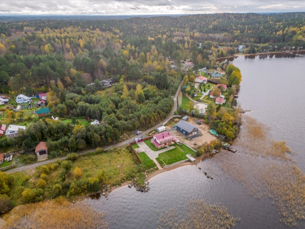 Купить земельный участок на улице Цветочная в Республике Карелия. Вариант № 2358685, 14, площадь -  квм, цена 25000000 рублей