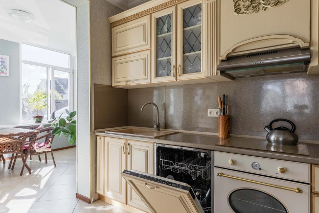 Купить дом у метро Проспект Ветеранов в Санкт-Петербурге. Вариант № 5453407, 7, площадь -  квм, цена 17900000 рублей