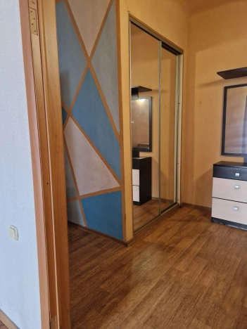 Купить двухкомнатную квартиру в Омске. Вариант № 7247994, 5, площадь -  квм, цена 5000000 рублей