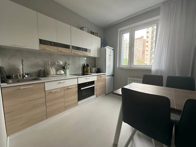 Купить квартиру в Москве. Вариант № 10302406, 1, площадь -  квм, цена 27500000 рублей