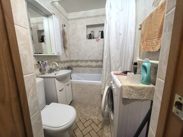 Купить трехкомнатную квартиру в Микрорайоне 8-й, Элиста в Элисте. Вариант № 8995515, 11, площадь -  квм, цена 5400000 рублей