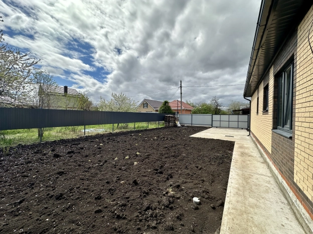 Купить дом на улице Цветочная в Краснодаре. Вариант № 34931, 20, площадь -  квм, цена 8250000 рублей