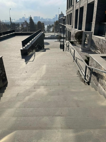 Купить однокомнатную квартиру на вторичке в районе Октябрьский в Новосибирске. Вариант № 7844590, 28, площадь -  квм, цена 8499000 рублей