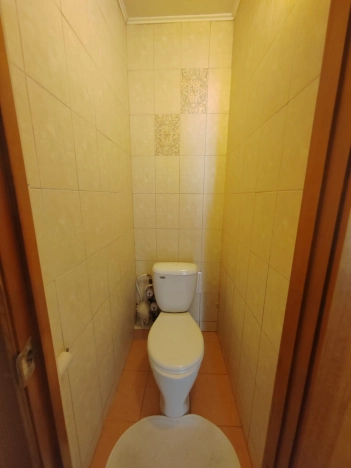 Купить трехкомнатную квартиру на улице Тесла в Новосибирской области. Вариант № 7685558, 27, площадь -  квм, цена 4500000 рублей