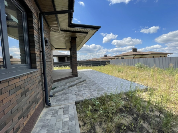 Купить дом в Воронеже. Вариант № 2546293, 12, площадь -  квм, цена 14000000 рублей