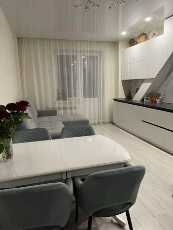 Купить двухкомнатную квартиру в районе Заельцовский в Новосибирске. Вариант № 7583178, 13, площадь -  квм, цена 12500000 рублей