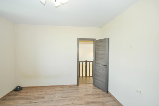 Купить четырехкомнатную квартиру в Новосибирской области. Вариант № 330510, 29, площадь -  квм, цена 14000000 рублей