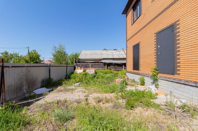 Купить дом в Омске. Вариант № 8487, 28, площадь -  квм, цена 10000000 рублей